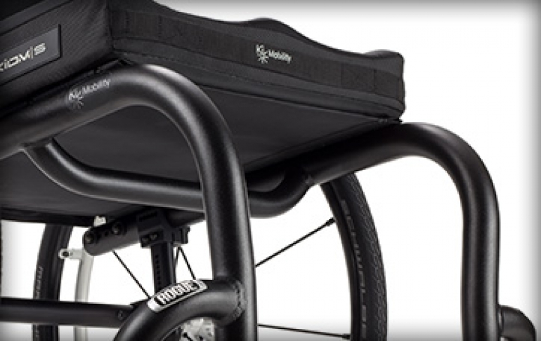 Custom lightweight wheelchair Rogue 5