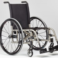 Custom lightweight titanium wheelchair 11 thumbnail