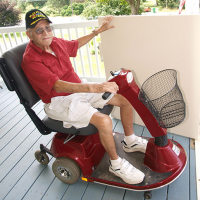 Wheelchair lift 2 thumbnail